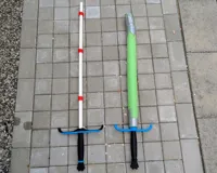 Poignée d'épée en pool noodle — photo 1