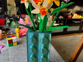 flower box/vase