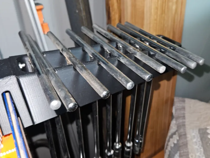 t-bar rack for toolbox