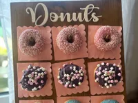 Enseigne murale Donuts — photo 1