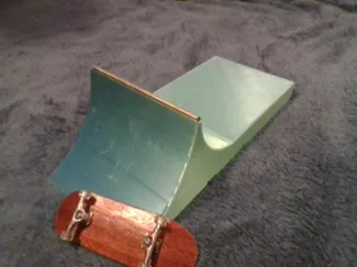 Fingerboard Spine Ramp