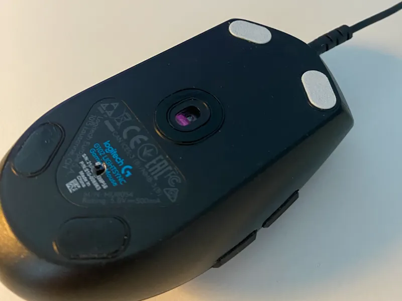 Logitech G102 skates