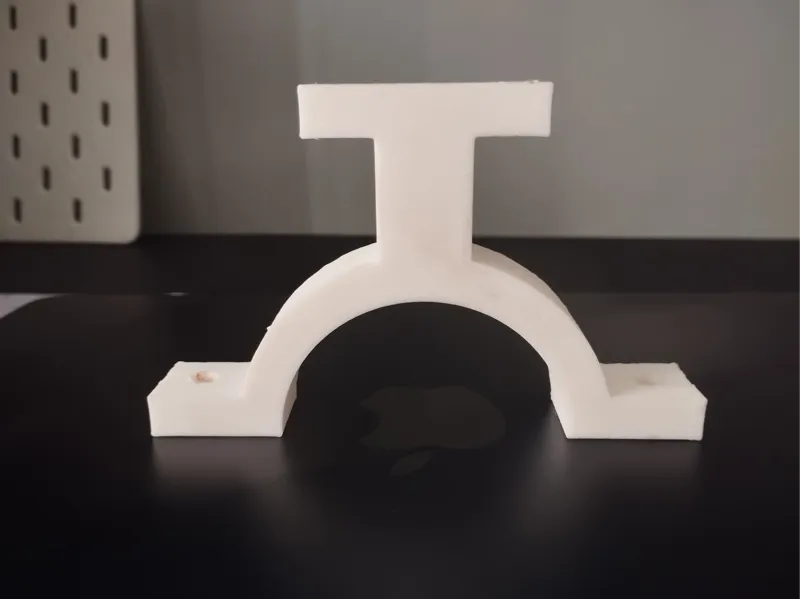 Circular clamping bracket