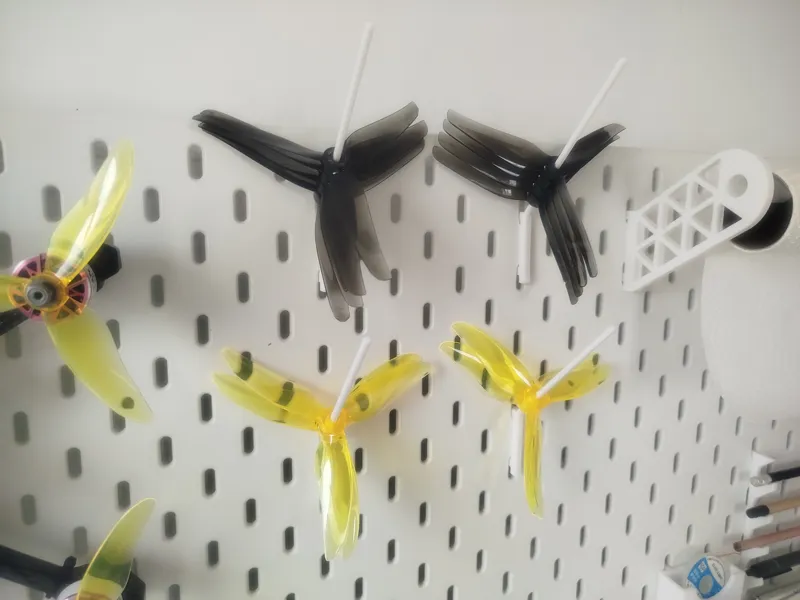Skadis propeller holder