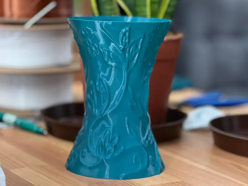 Curved Blossom Vase