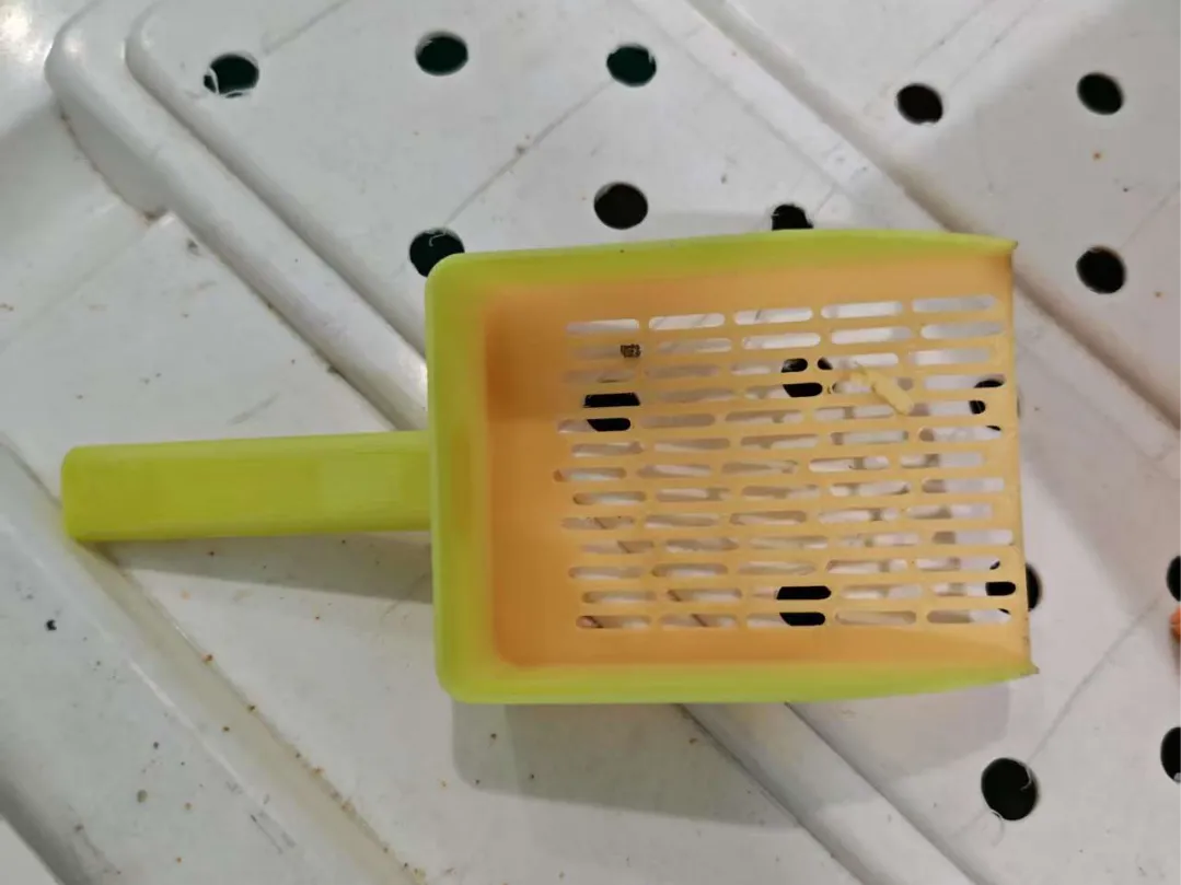 Pelle à sable pour hamster