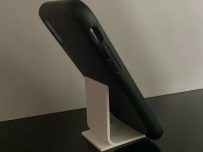 Easy to print phone holder
