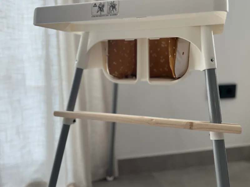Soporte reposapiés trona de Ikea
