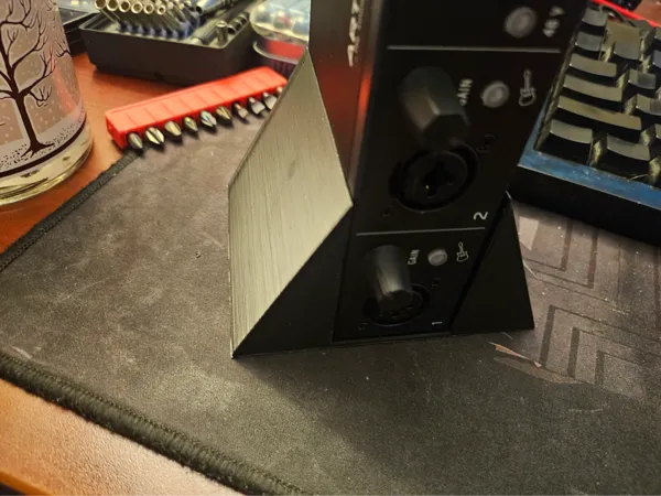 Support incliné pour Arturia MiniFuse 2