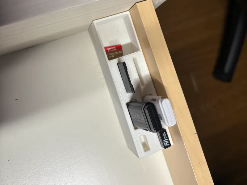 Usb Drive, SD card, Receiver Holder + Screw Holder
