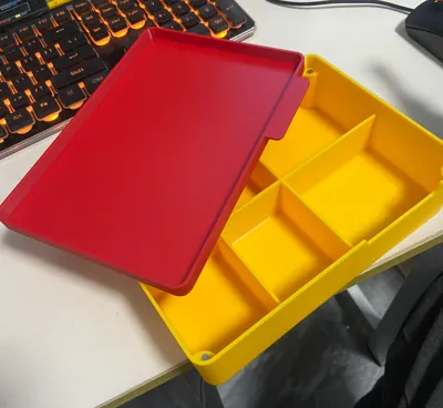 Magnetic suction box