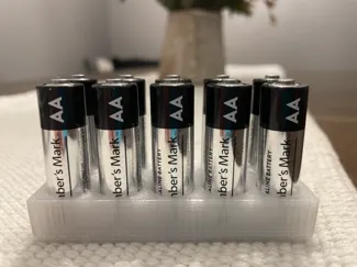 AA battery holder