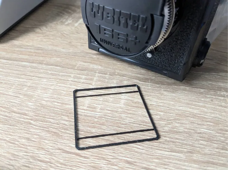 Lomograhpy Lubitel 166+ 6x4.5 viewfinder mask