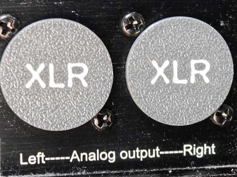 XLR公头盖