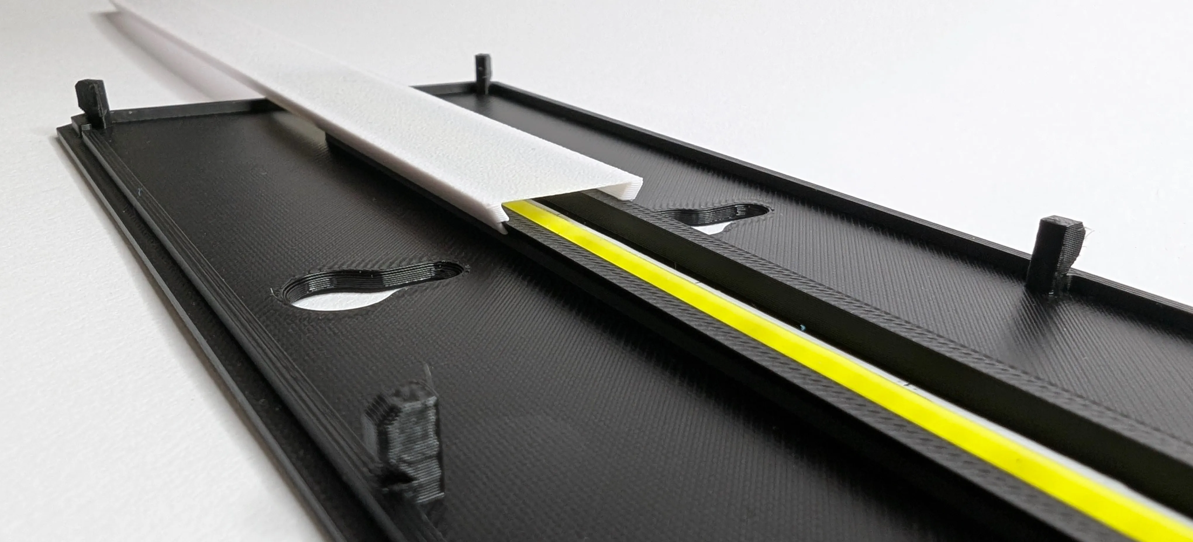 Bambu Lab Light Box for Skadis - No glue required by ...
