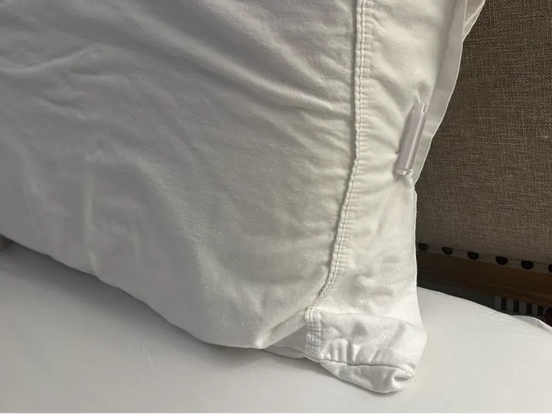 Pillowcase clip