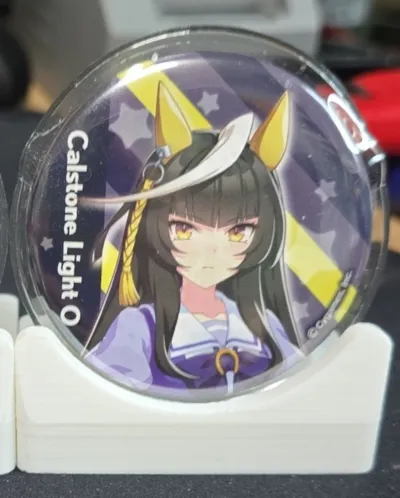 Can Badge Stand