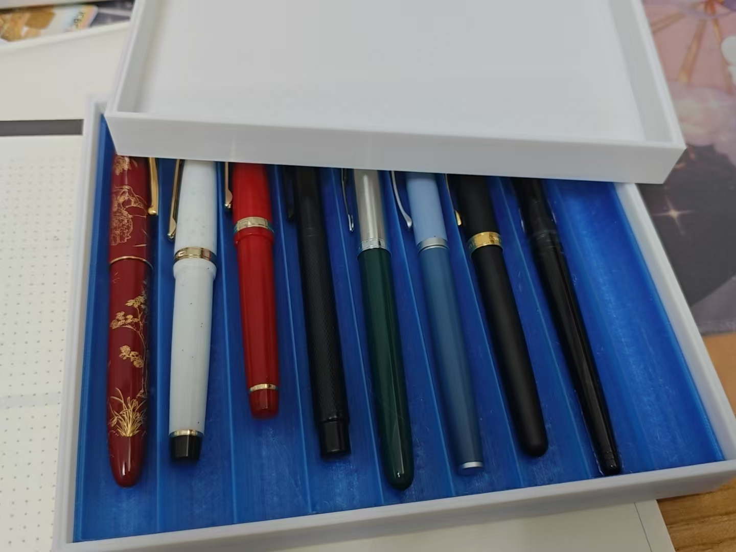 堆叠式钢笔收纳盒