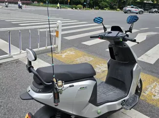 路亚鱼竿架 用于电动车和摩托车