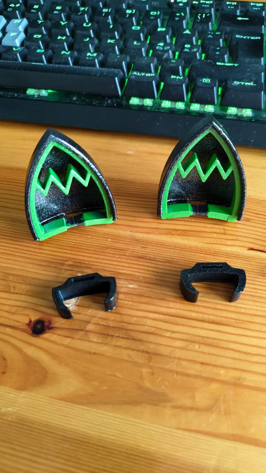 Cat Ear clip-ons for Sony XM4 by Napina MakerWorld: Download Free 3D Models