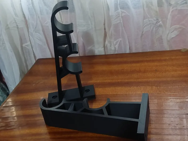 Curtain rod holder