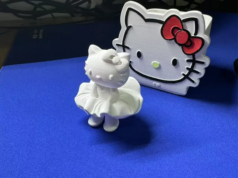 裙子kitty