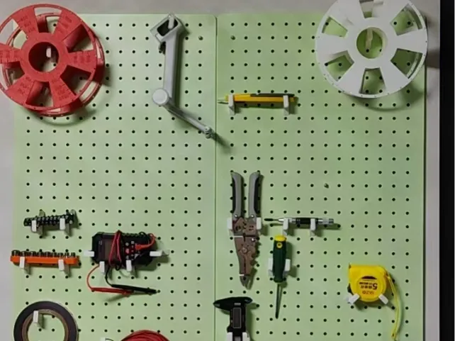 Round pegboard hooks