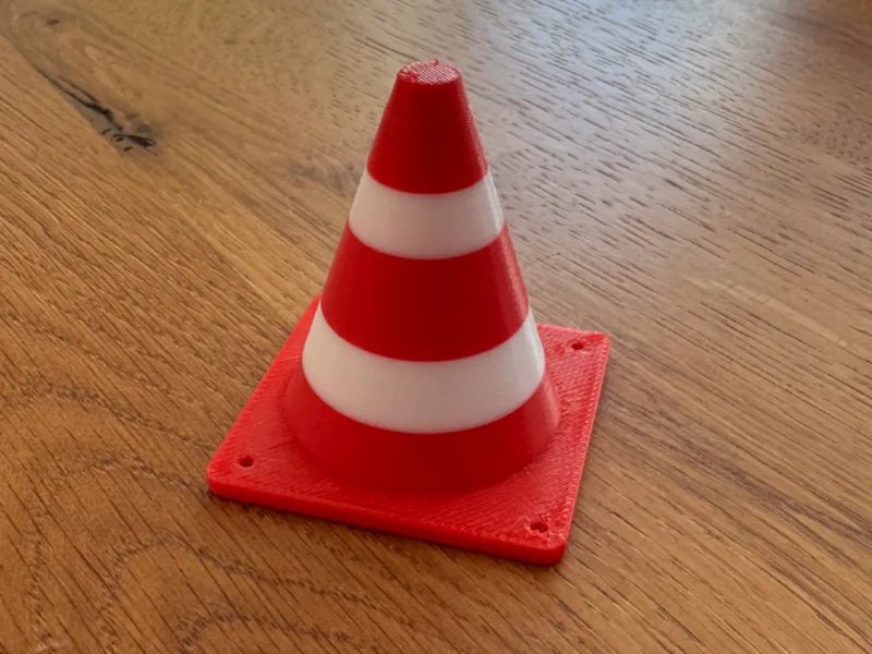 Multi color pylons fast print