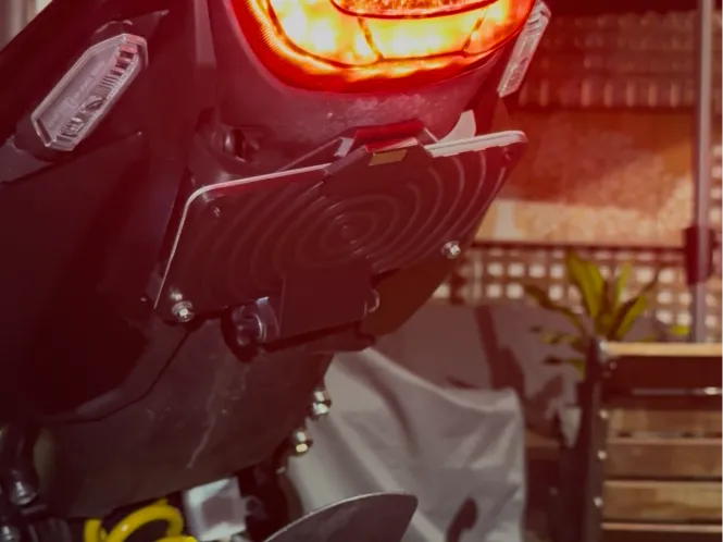2019-2023 HONDA CB/CBR650R FLIPPER PLATE 