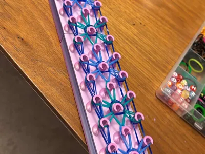 Simplified Rainbow Loom