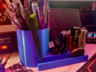 Pens & Pencil Holder with USB