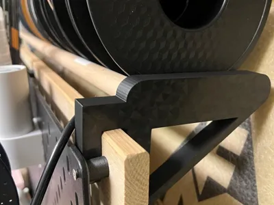 Filament spool holder
