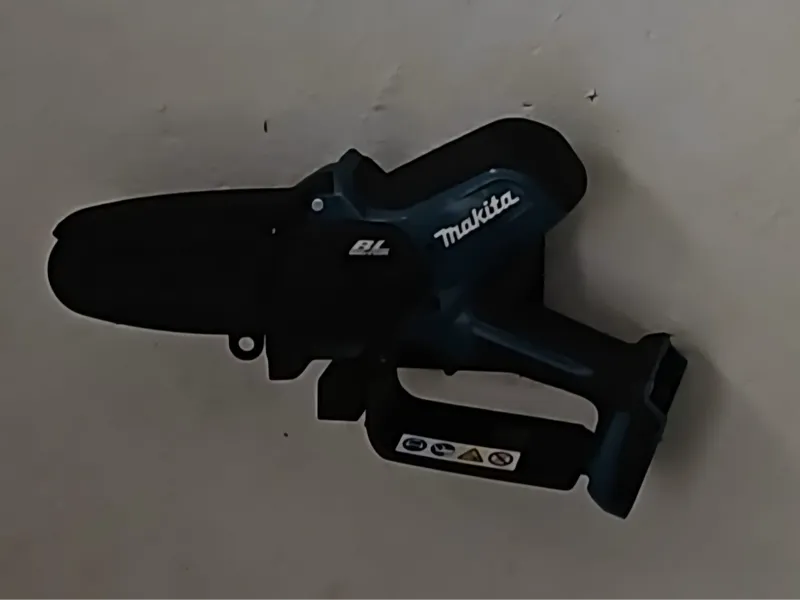Makita Wandhalterung kleine Kettensäge DUC101 18V