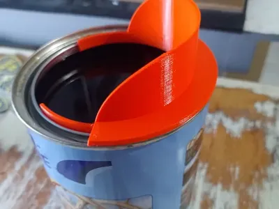 paint pouring spout