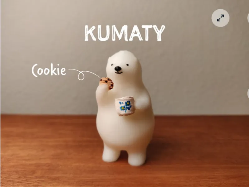 KUMATY : Polar Bear Eating a Cookie