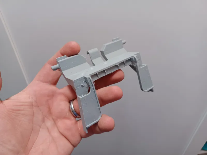 Vacuum cleaner dust bag holder