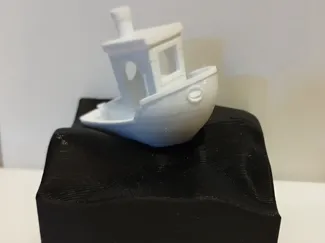 Stand for 3DBenchy that looks like water