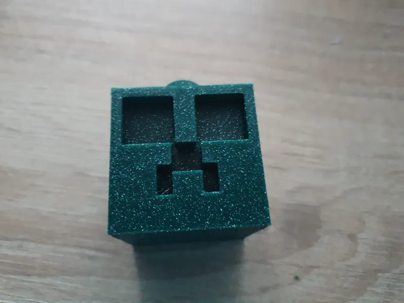 Creeper head keychain(big size)