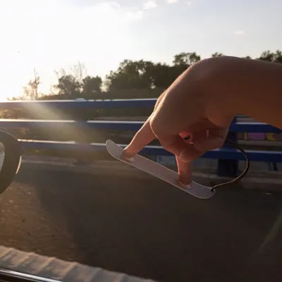 Flying Finger Hoverboard