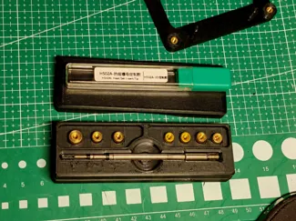 FNIRSI HS-02A 电烙铁内螺纹热熔螺母压头套装收纳盒