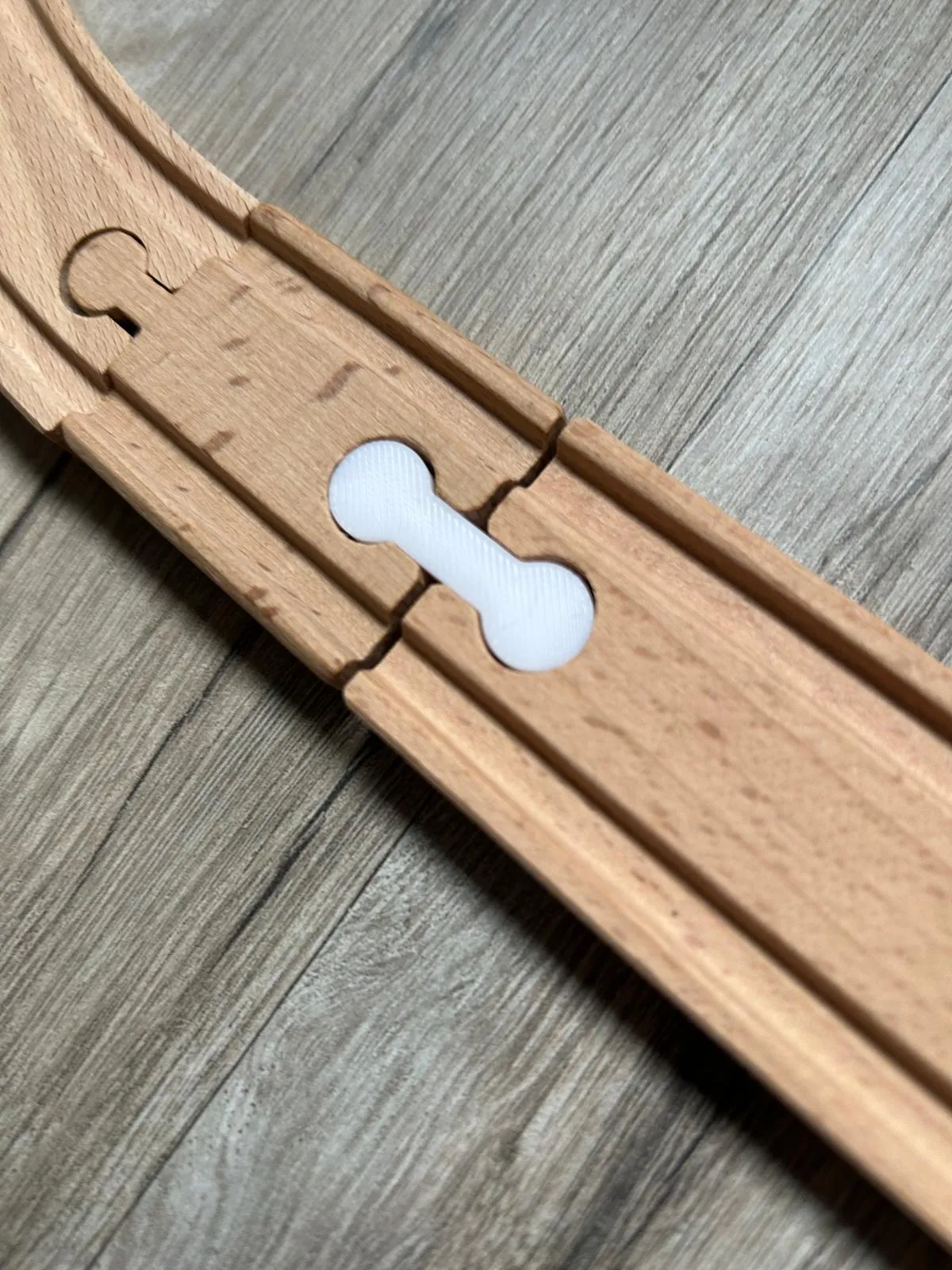 Connecteur pour circuit de train en bois IKEA