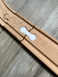 Connecteur pour circuit de train en bois IKEA — photo 1