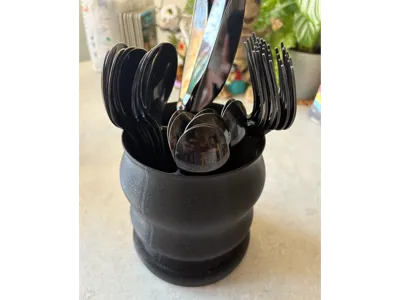 Cutlery holder