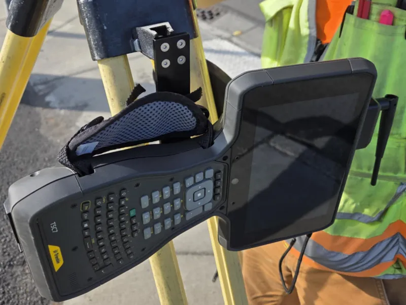 Trimble TC 7 Tripod Adapter for mounting bracket