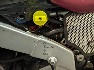 CBR600F Hurricane Petcock / Fuel Knob