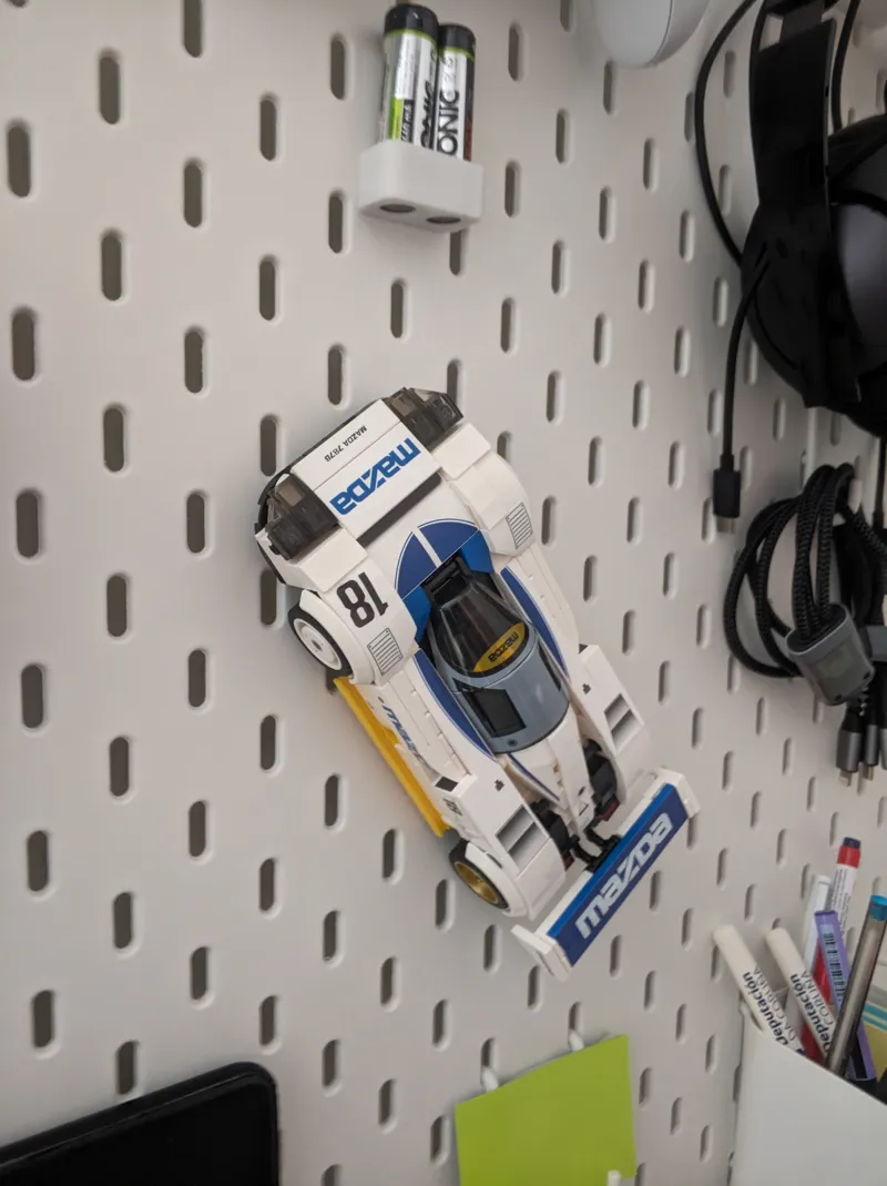 CaDFI 1:24 car IKEA Skadis