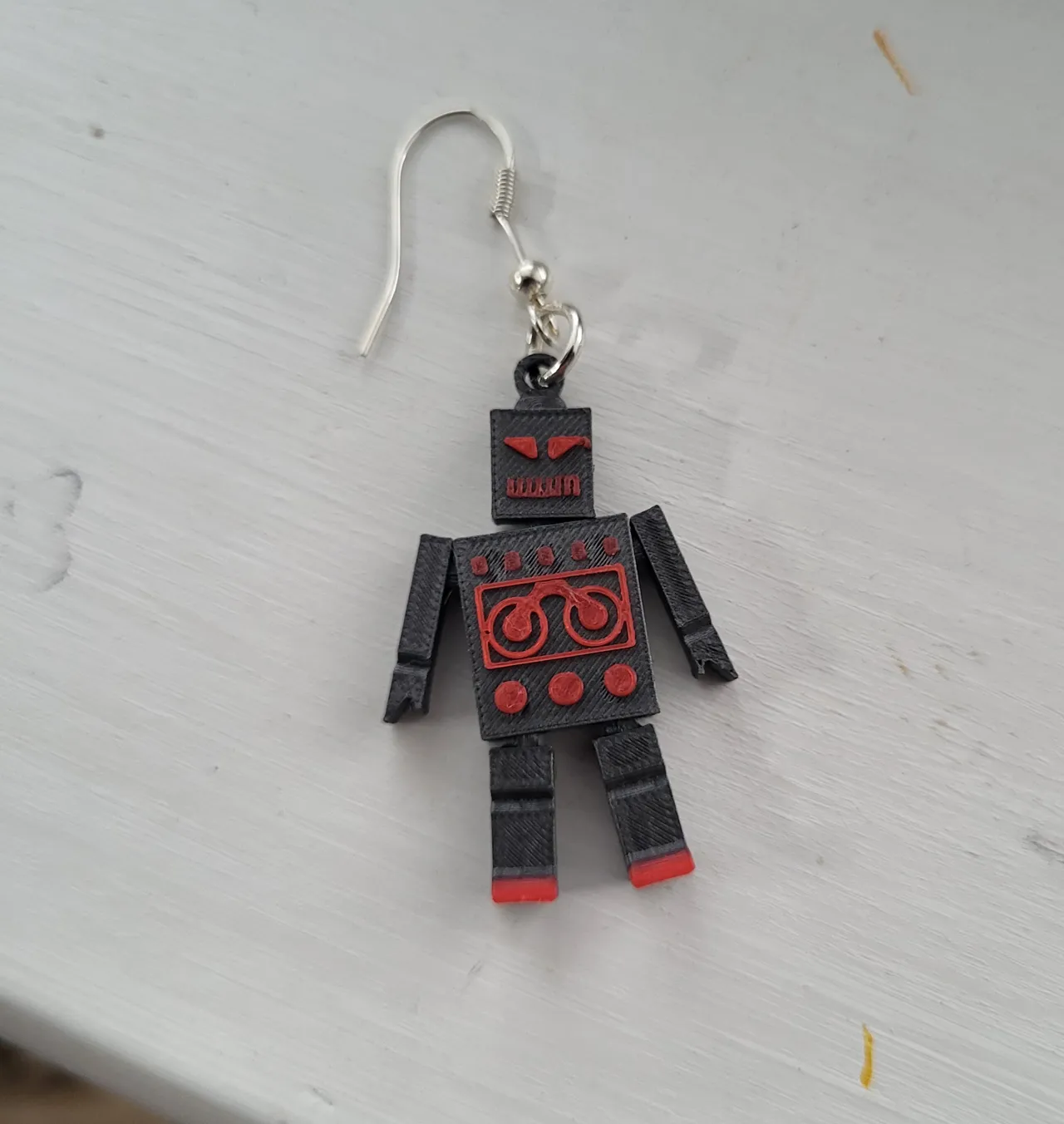 robot earring articulated view 3