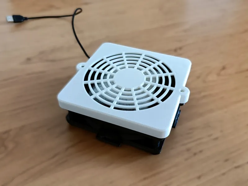 Fan cover with filter