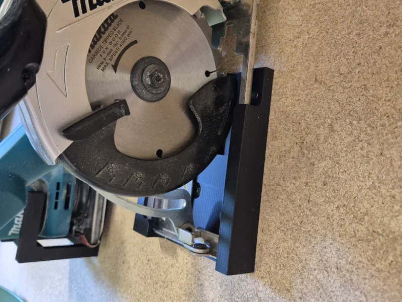 Makita DSS501 circle saw mount