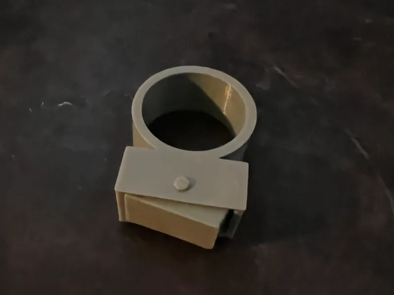 Fidget ring clicker
